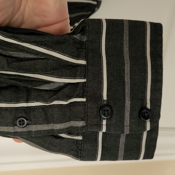 Gap men's button down shirt, sz XL - Picture 6 of 8